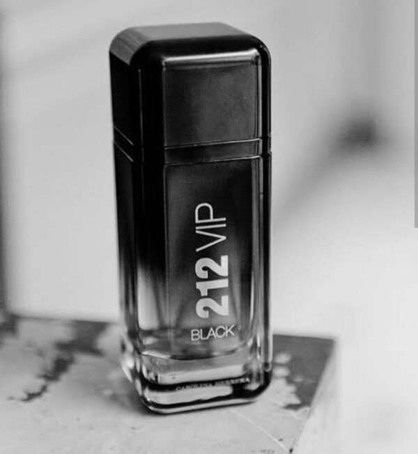Carolina Herrera 212 VIP Black